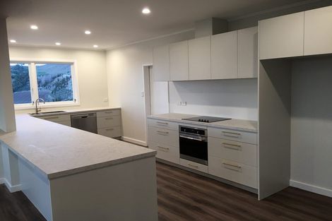 Photo of property in 225 Durham Drive, Havelock North, 4130