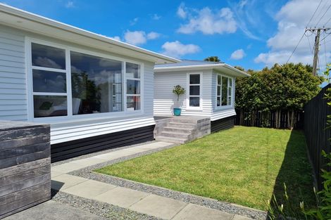 Photo of property in 286a Rangatira Road, Beach Haven, Auckland, 0626