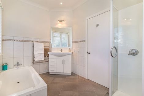 Photo of property in 51 Barton Avenue, Heretaunga, Upper Hutt, 5018