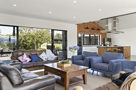 Photo of property in 106 Carters Line, Parkvale, Carterton, 5792