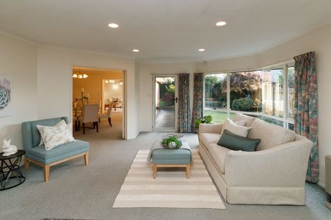 Photo of property in 14 Balcairn Place, Terrace End, Palmerston North, 4410