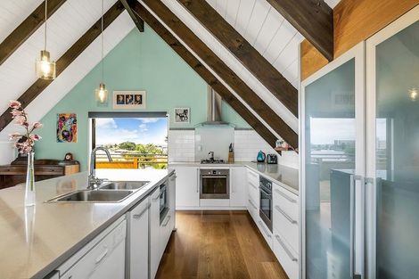 Photo of property in 43a Formby Avenue, Point Chevalier, Auckland, 1022