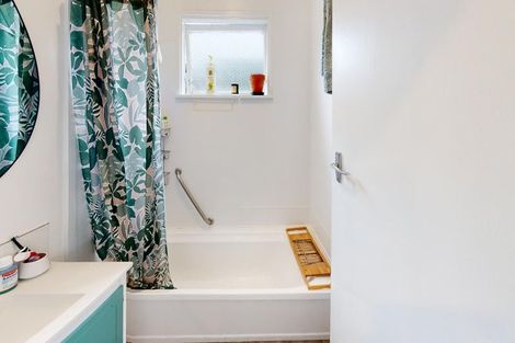 Photo of property in 10 Alexander Street, Awapuni, Palmerston North, 4412