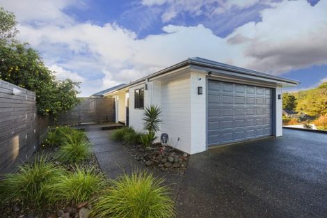 Photo of property in 21 Laly Haddon Place, Matakana, Warkworth, 0985