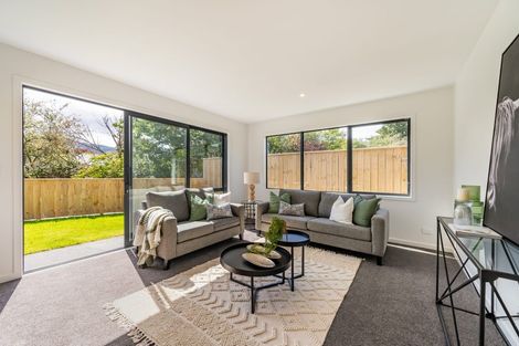 Photo of property in 47c Heretaunga Square, Silverstream, Upper Hutt, 5019