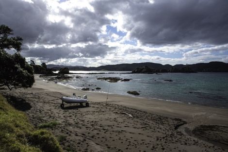 Photo of property in 63 Martin Road, Whangaruru, Hikurangi, 0184