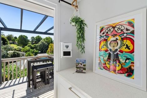 Photo of property in 1/46 Weatherly Road, Torbay, Auckland, 0630