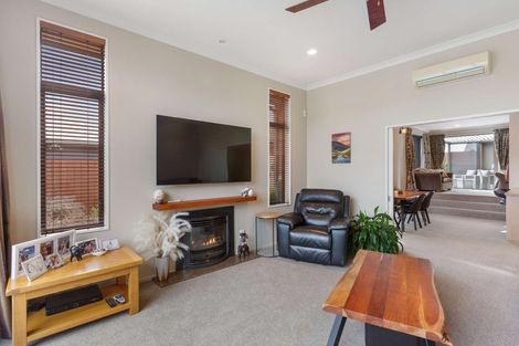 Photo of property in 36 Titirangi Crescent, Parklands, Christchurch, 8083