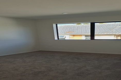 Photo of property in 5/149 Tirimoana Road, Te Atatu South, Auckland, 0602