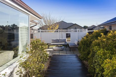 Photo of property in 17 Pimlico Place, Rangiora, 7400