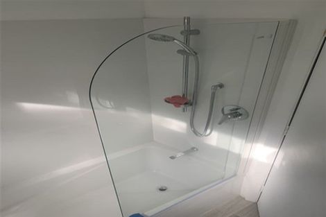 Photo of property in 12 Cambridge Road, Martinborough, 5711