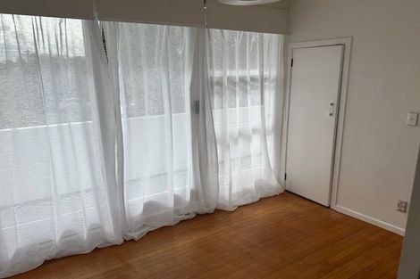 Photo of property in 2/26 Otakau Road, Milford, Auckland, 0620