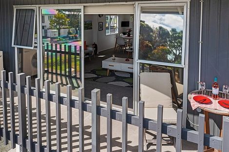 Photo of property in 3/15 Omana Road, Milford, Auckland, 0620