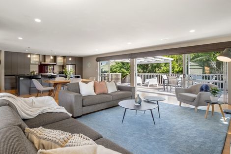Photo of property in 14b Karetu Road, Greenlane, Auckland, 1051