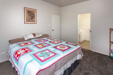 Photo of property in 208 Russell Bruce Place, Onemana, Whangamata, 3691