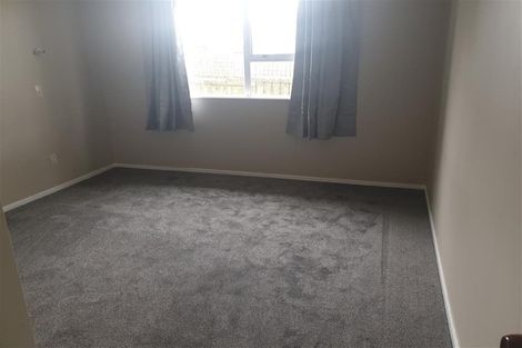 Photo of property in 10 Colenso Place, Otaki Beach, Otaki, 5512