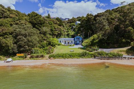 Photo of property in 16 Creswell Street, Opua, 0200