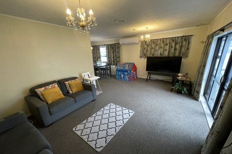 Photo of property in 58 Beauchamp Street, Tawa, Wellington, 5028