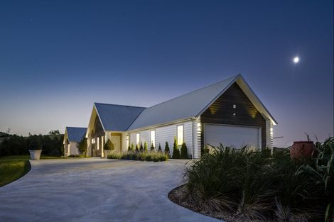 Photo of property in 1232 Taihape Road, Sherenden, Hastings, 4179