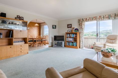 Photo of property in 104 Lantana Road, Green Bay, Auckland, 0604