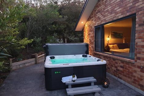 Photo of property in 5a Doctors Hill Road, Ruakaka, Waipu, 0582