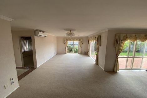 Photo of property in 22 Nuneaton Drive, Flat Bush, Auckland, 2019