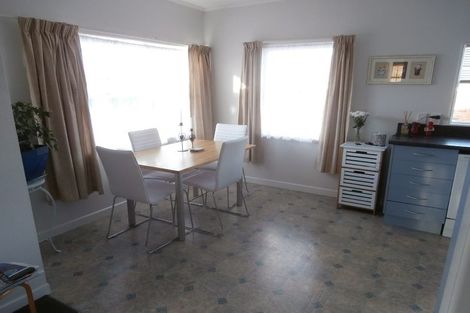 Photo of property in 17 Russell Avenue, Pukekohe, 2120