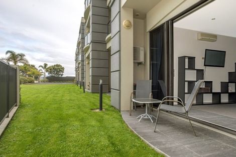 Photo of property in 111/2 Reads Quay, Gisborne, 4010