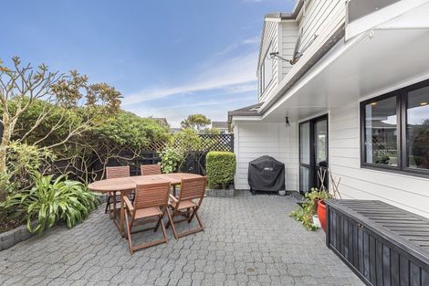 Photo of property in 5 Shastri Terrace, Khandallah, Wellington, 6035