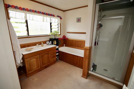 Photo of property in 9/10 Hunter Street, Hamilton Lake, Hamilton, 3204