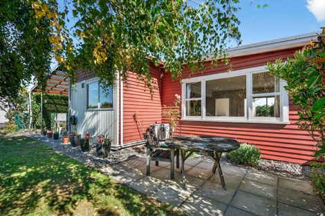 Photo of property in 30 Victoria Street, Carterton, 5713