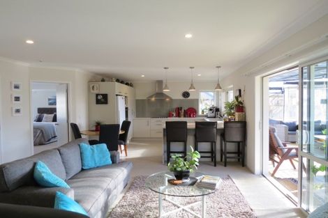 Photo of property in 37 Mary-ellen Place, Coromandel, 3506