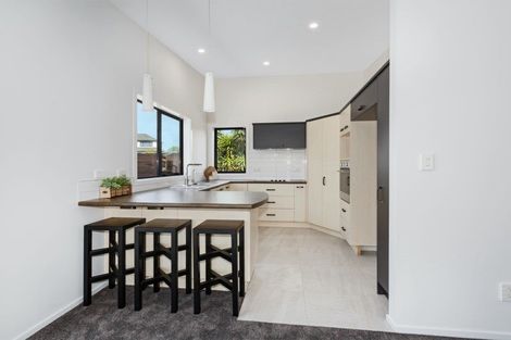 Photo of property in 18 Rifleman Lane, Paraparaumu Beach, Paraparaumu, 5032