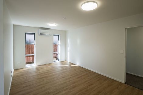 Photo of property in 21 Beatrice Place, Avonhead, Christchurch, 8042