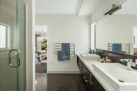 Photo of property in 21 Browns Drive, Waihi Beach, 3611