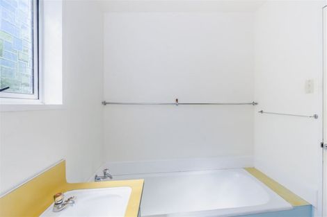 Photo of property in 72 Glen Road, Raumati South, Paraparaumu, 5032