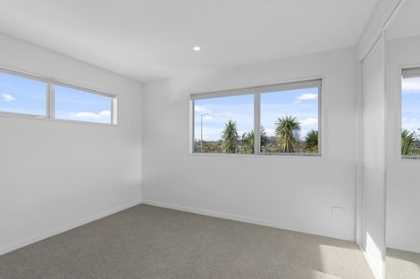 Photo of property in 27 Kakapo Lane, Redwood, Christchurch, 8051