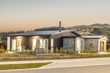 Photo of property in 33 Atkins Road, Luggate, Wanaka, 9382