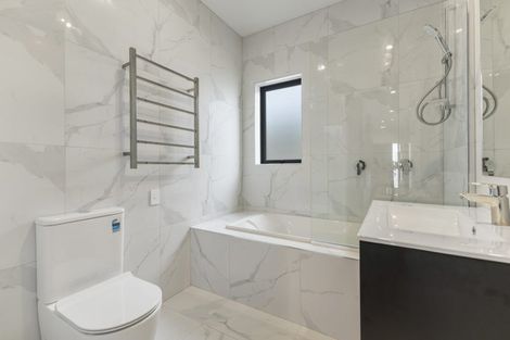 Photo of property in 36 Regis Park Drive, Pukekohe, 2120