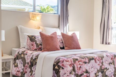 Photo of property in 75 Pasadena Crescent, Totara Park, Upper Hutt, 5018