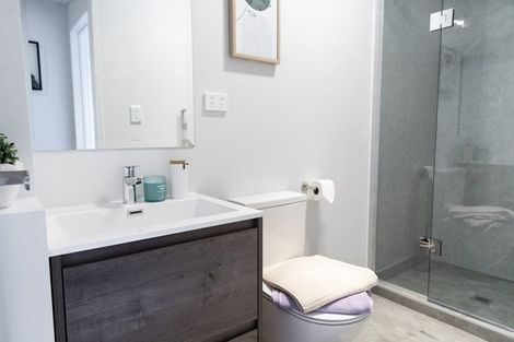 Photo of property in 17 Paetai Lane, Te Atatu Peninsula, 0610