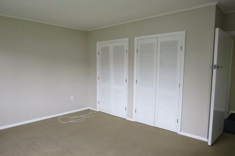 Photo of property in 27 York Place, Cannons Creek, Porirua, 5024