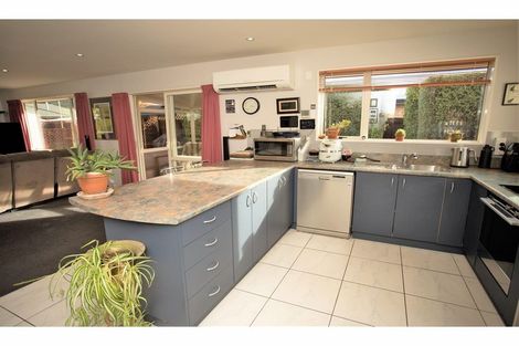 Photo of property in 67 Mauger Drive, Heathcote Valley, Christchurch, 8022