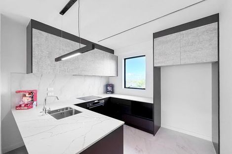 Photo of property in 19e Cedar Heights Avenue, Massey, Auckland, 0614