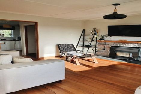 Photo of property in 253 Frankley Road, Frankleigh Park, New Plymouth, 4310