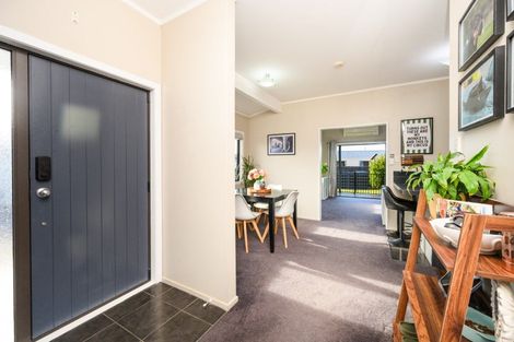 Photo of property in 6 Willowstream Grove, Cloverlea, Palmerston North, 4412