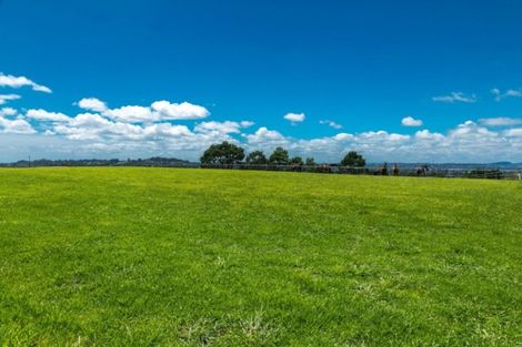 Photo of property in 5 Diamond Lane, Riverhead, 0793