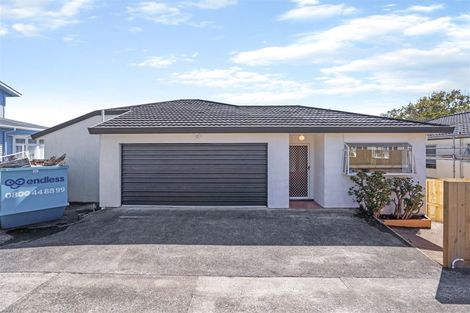 Photo of property in 2/29 Landscape Road, Papatoetoe, Auckland, 2025