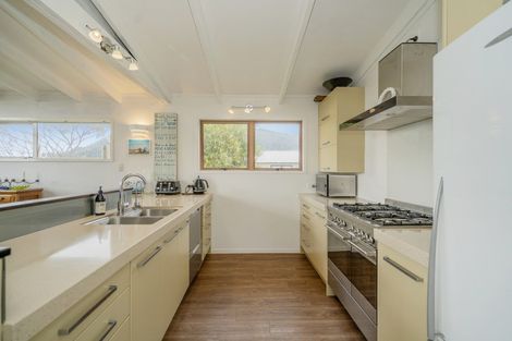 Photo of property in 5 Glen Neaves, Pauanui, Hikuai, 3579