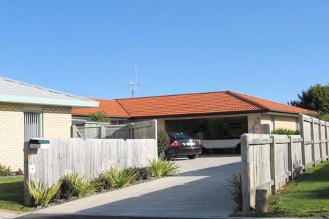 Photo of property in 25 Evansbel Place, Papamoa Beach, Papamoa, 3118